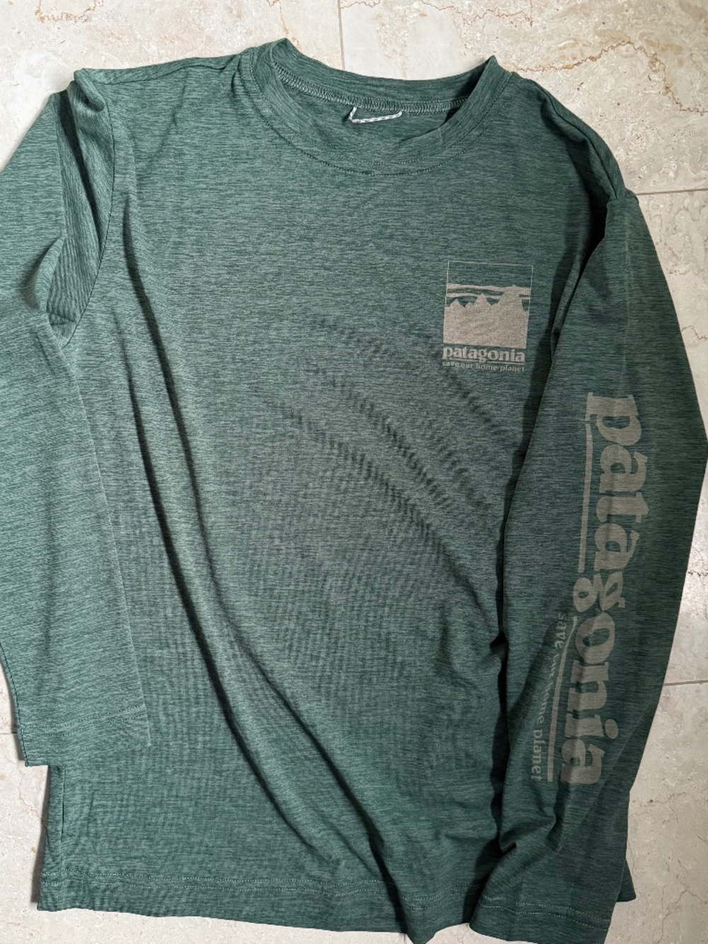 Patagonia Capilene (silky fabric) LS Tee Youth Sz 10